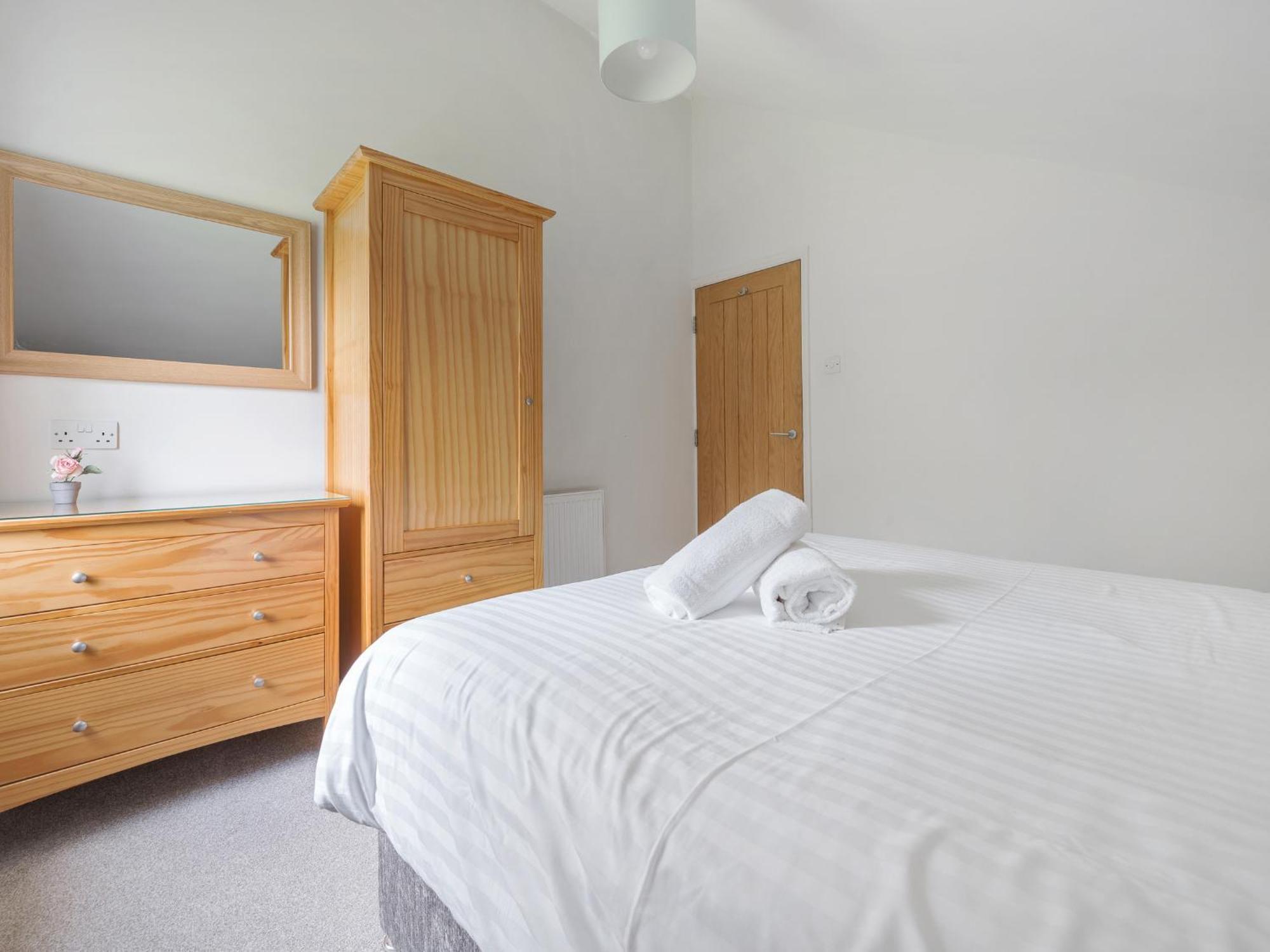 Yew - Woodland Cottages Bowness-on-Windermere Eksteriør bilde